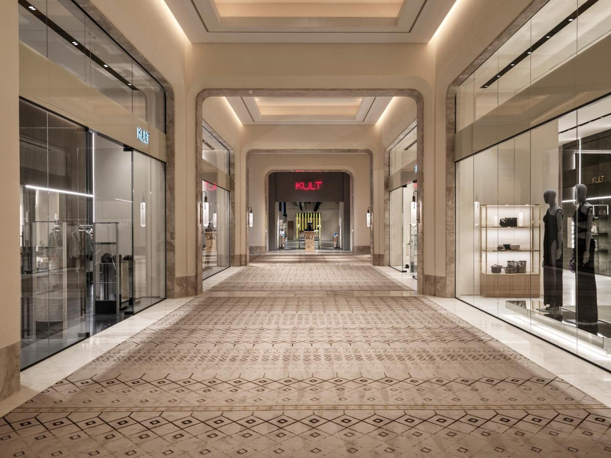 City Of Dreams Mediterranean - Integrated Resort, Casino & Entertainment ليماسول المظهر الخارجي الصورة The interior of the shopping mall