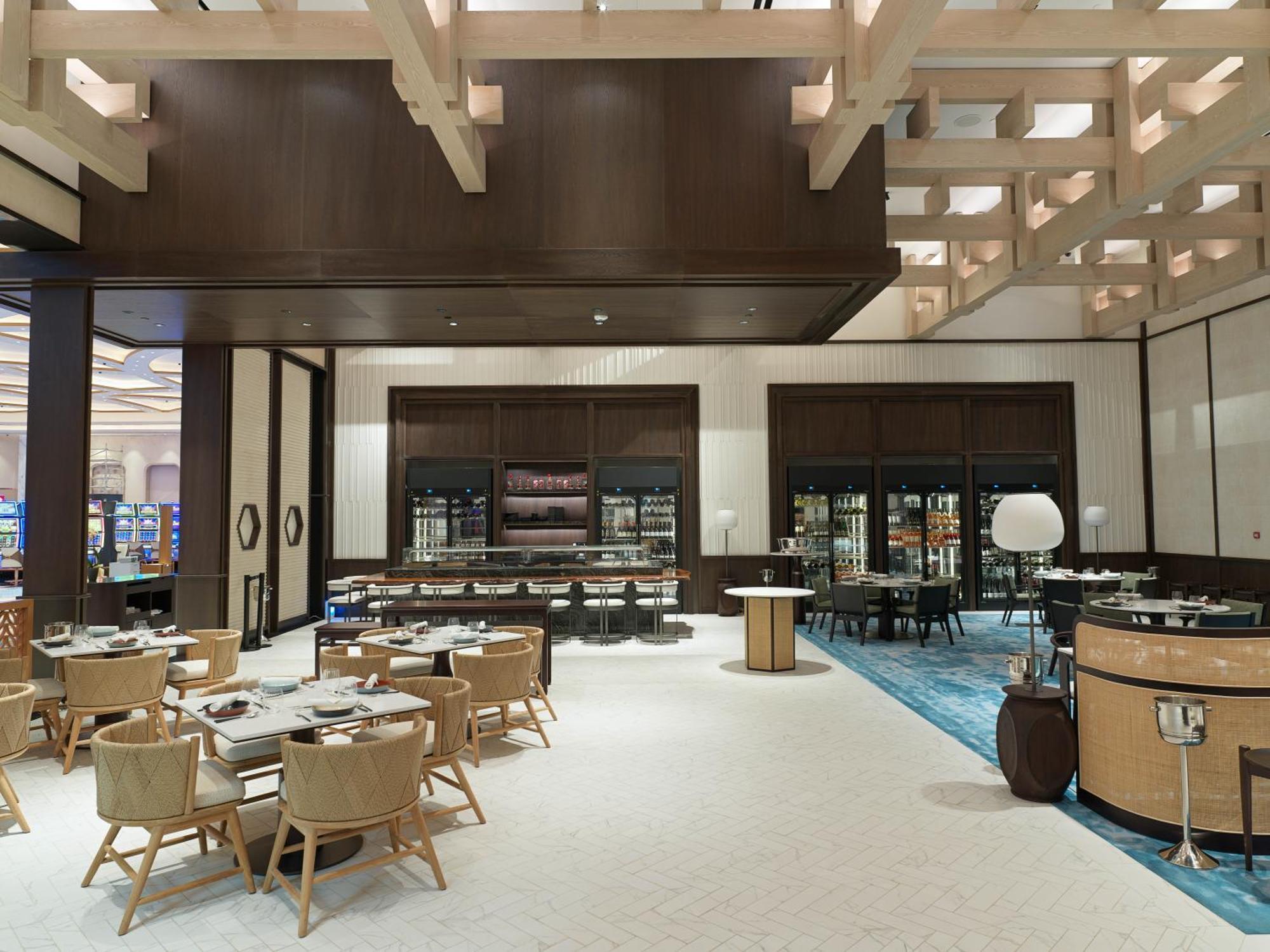 City Of Dreams Mediterranean - Integrated Resort, Casino & Entertainment ليماسول المظهر الخارجي الصورة The interior of the lounge