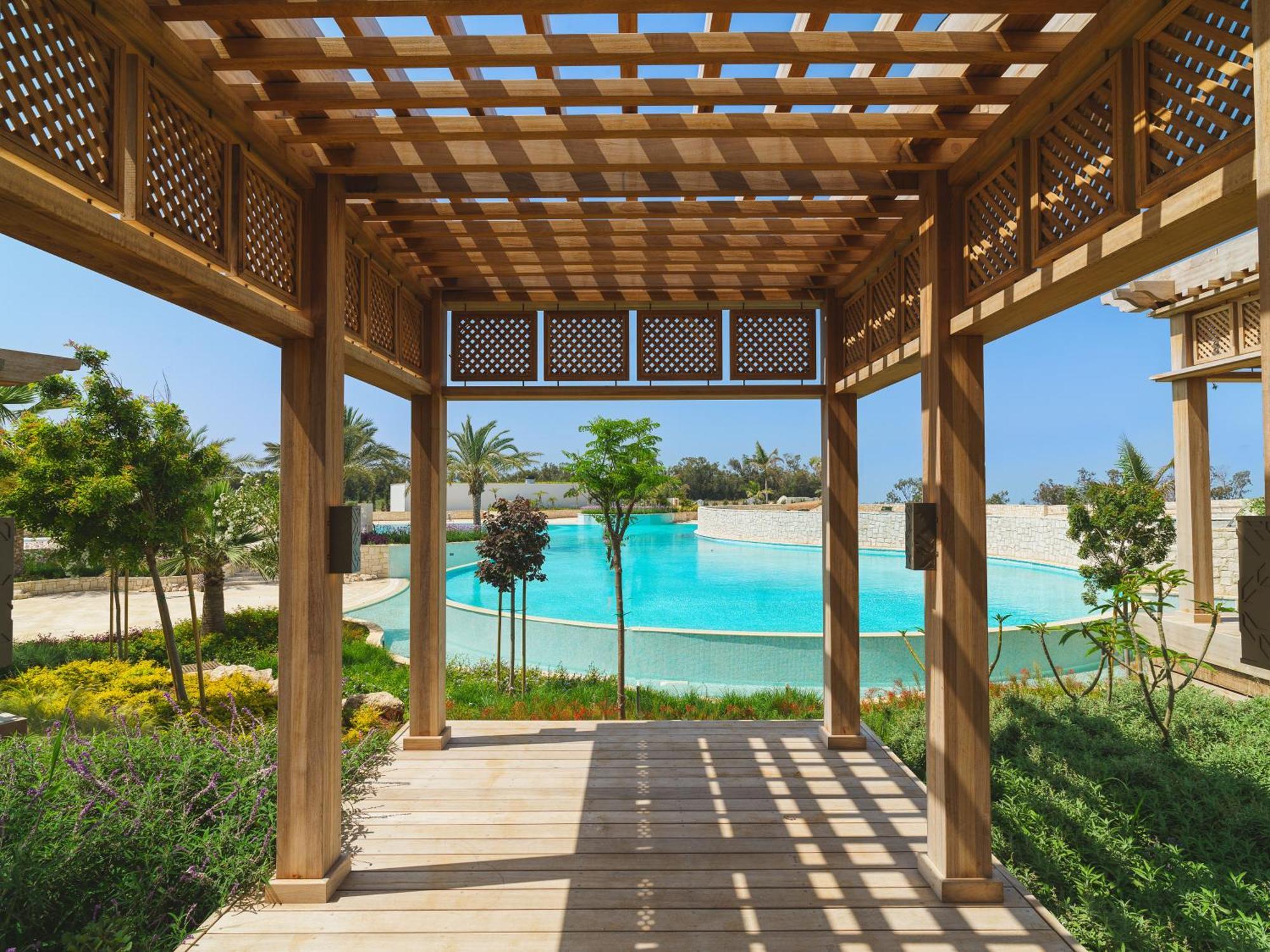 City Of Dreams Mediterranean - Integrated Resort, Casino & Entertainment ليماسول المظهر الخارجي الصورة The Village