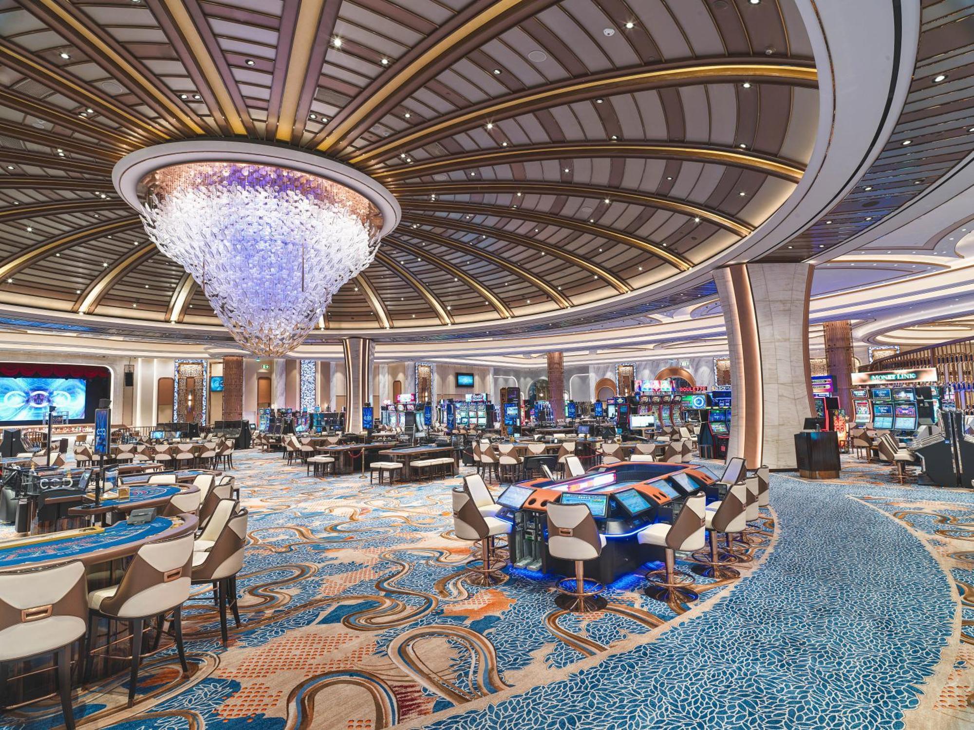 City Of Dreams Mediterranean - Integrated Resort, Casino & Entertainment ليماسول المظهر الخارجي الصورة The casino floor at Wynn Las Vegas